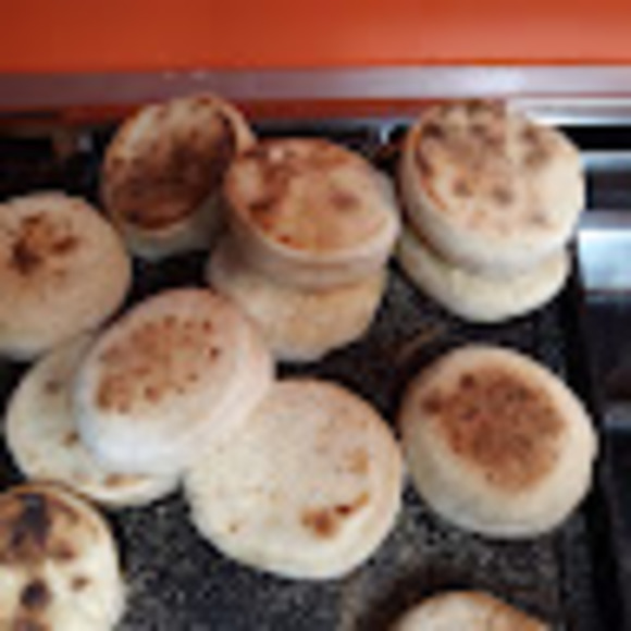 Profile Picture of Bree Rostan (@brostan) on Poshmark