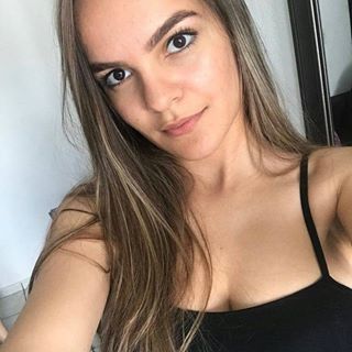 Profile Picture of Caroline Betzel (@CarolineBetzel) on Facebook