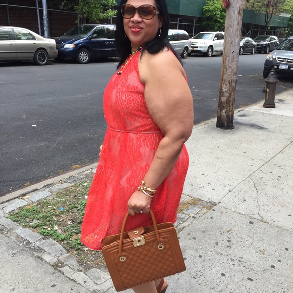 Profile Picture of Ada Matos (@adamatos) on Poshmark