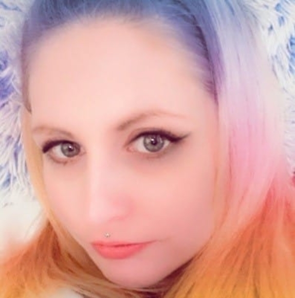 Profile Picture of Brynn Diederichs (@brynnduh) on Poshmark