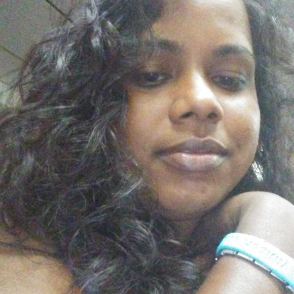 Profile Picture of Marissa Singh (@marissasingh) on Poshmark