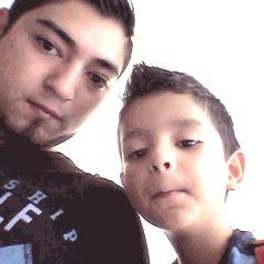 Profile Picture of Armando Cadena (@armandorock12) on Twitter