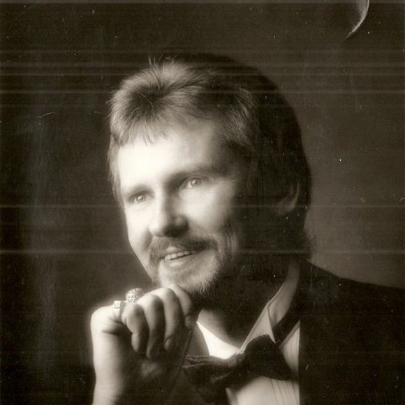 Profile Picture of Lech Makowski (@lechmak) on Poshmark