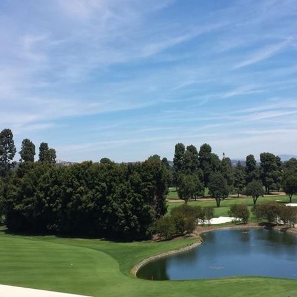 Profile Picture of Vitor Mateus (@vic564) on Poshmark