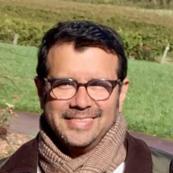 Profile Picture of Jose Intriago (@joseintriago) on Poshmark
