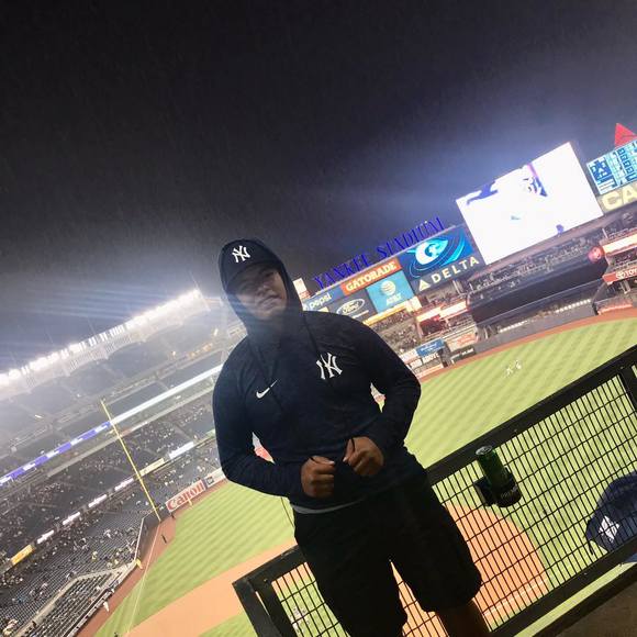 Larry Caballero - Poshmark Profile Picture of Larry Caballero (@lcaballero10) on Poshmark