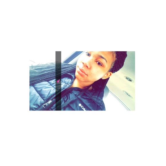 Profile Picture of Amber Rouser (@perf3ctly_aj) on Poshmark