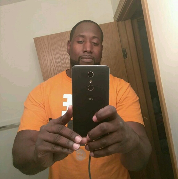 Profile Picture of Curtiss Graves (@goham) on Poshmark