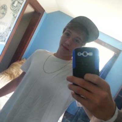 Profile Picture of Dylan Skinner (@dylanskinner69) on Twitter