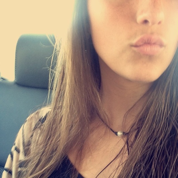 Profile Picture of Alexis Pellerin (@lexipellerin) on Poshmark
