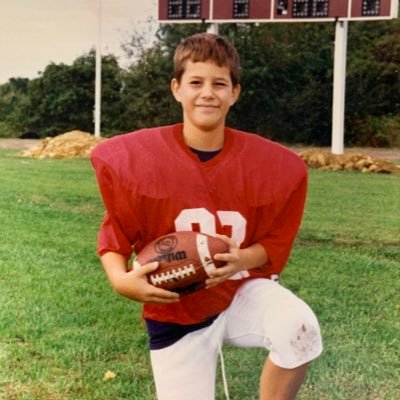 Profile Picture of Jonathan Bennett (@JBennett_83) on Twitter