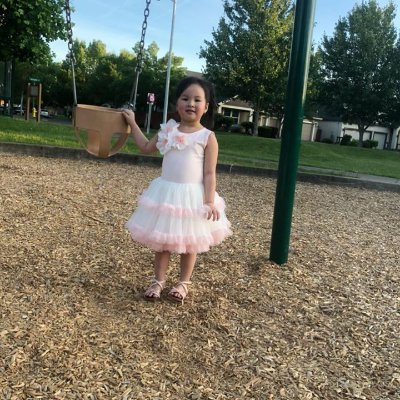 Profile Picture of Lori Solis (@LoriSol86008616) on Twitter