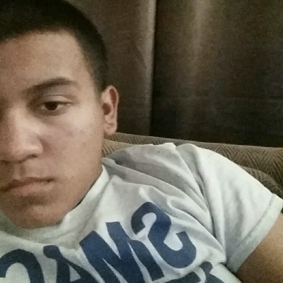 Profile Picture of Alejandro Gaona (@kinggaona) on Poshmark