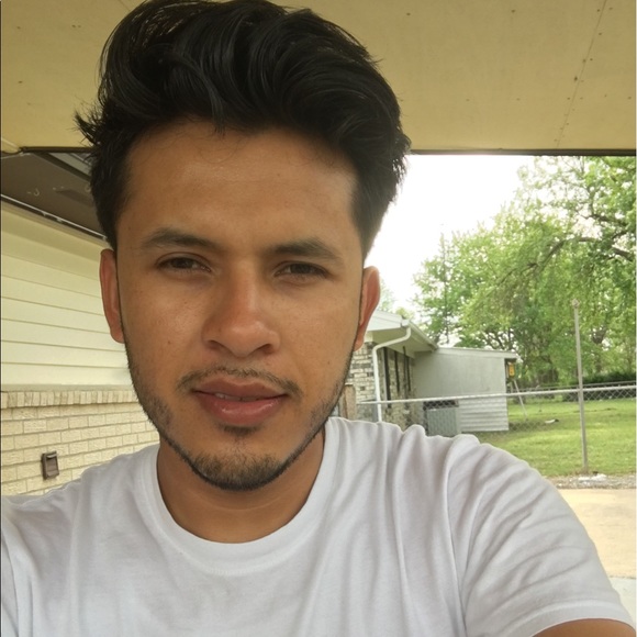 Profile Picture of Heriberto Rivera (@hery26) on Poshmark