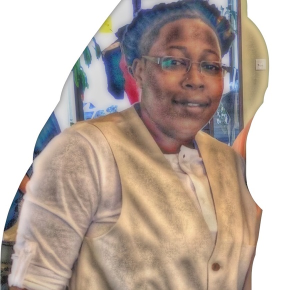 Geiyon Cainion - Poshmark Profile Picture of Geiyon Cainion (@gee_leo_83) on Poshmark