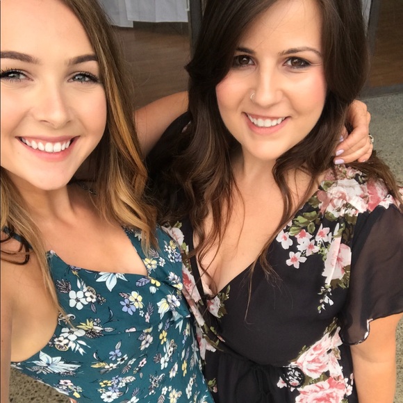 Profile Picture of Courtney Barry (@clbarry22) on Poshmark