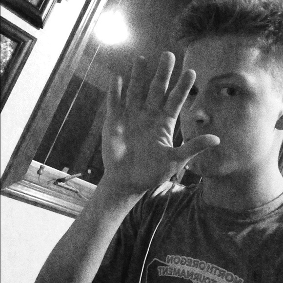 Profile Picture of Jake Wilson (@jwils98) on Poshmark