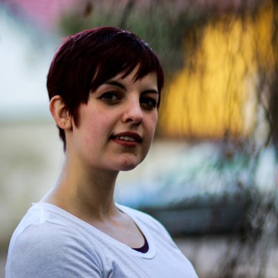 Profile Picture of Alice Robra (@@AlicebyCarroll) on Twitter