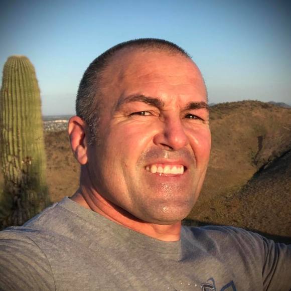 Profile Picture of Eric Floyd (@ericfloyd275) on Poshmark