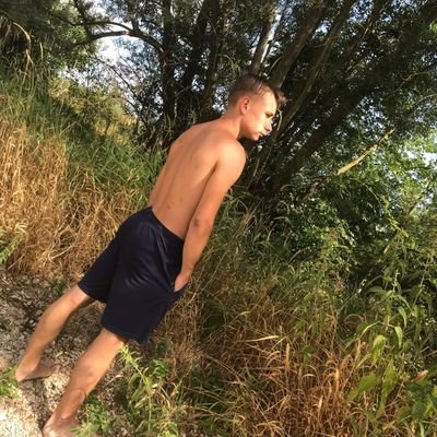 Profile Picture of Royer Samuel (@RoyerSamuel6) on Twitter