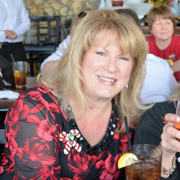 Profile Picture of Sharon Moore (@mooreswildride) on Poshmark