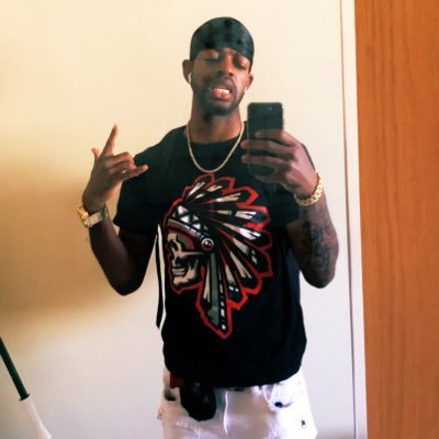 Profile Picture of Savage Life (@DoeBoiJay) on Twitter