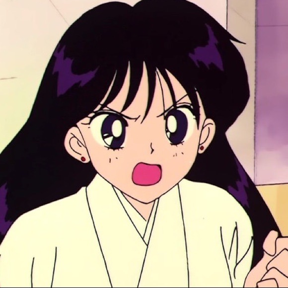 Profile Picture of Danielle Toubin (@whatdanisells) on Poshmark