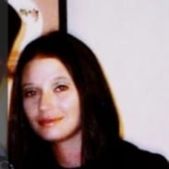 Profile Picture of Renee Weise (@reneeweise) on Poshmark