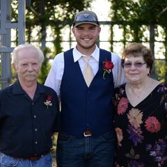 Profile Picture of Jonathan Henney (@jonathanhenney) on Tiktok