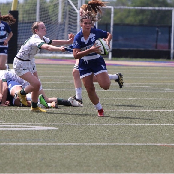 Profile Picture of Anne Lamothe (@annelamothe) on Poshmark