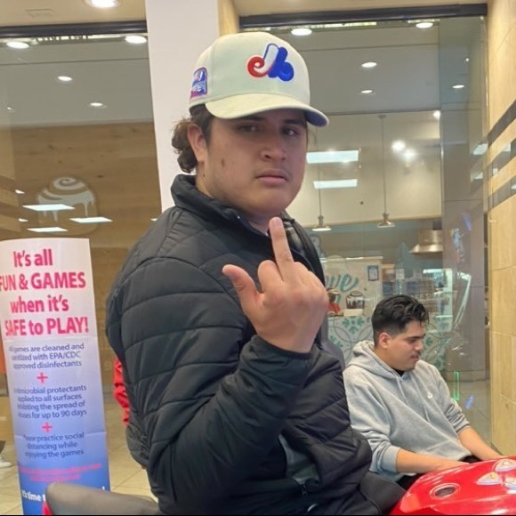 Profile Picture of Bryan Alvarado (@bhunnidss) on Poshmark