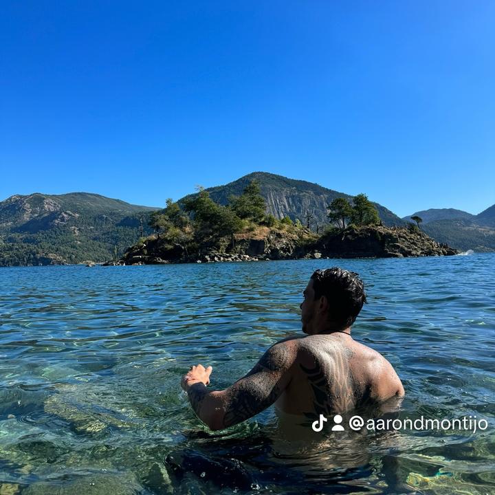 Profile Picture of aarondmontijo (@aarondmontijo) on Tiktok