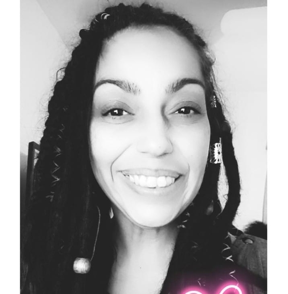 Profile Picture of Bianca Gibbs (@bienebee7) on Poshmark