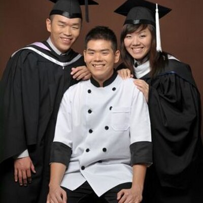 Profile Picture of Chia Hong Yong (@Pastriesboy) on Twitter