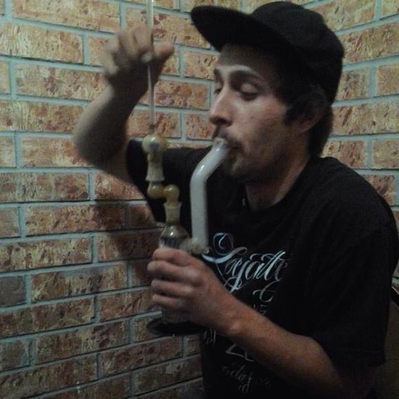 Profile Picture of Daniel Day (@danieldanko21) on Poshmark