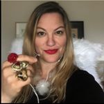 Profile Picture of Julia Alter (@seizethedazzlestudio) on Instagram