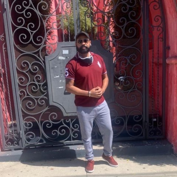 Profile Picture of Darshan Singh (@darshanbeas) on Poshmark