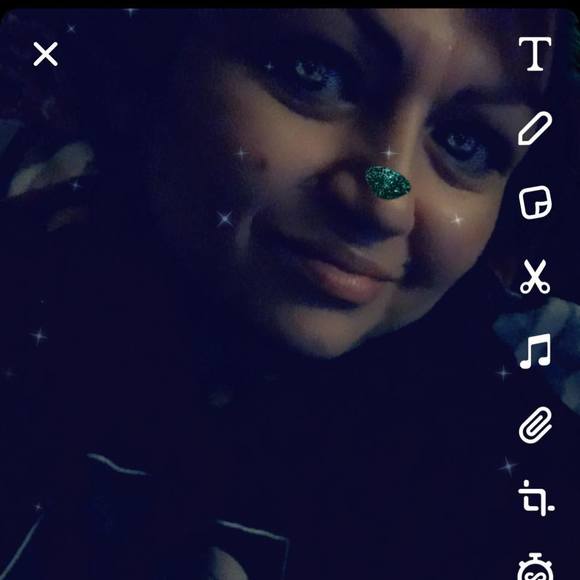 Profile Picture of Nikole Calsadillas (@ncalsadillas) on Poshmark