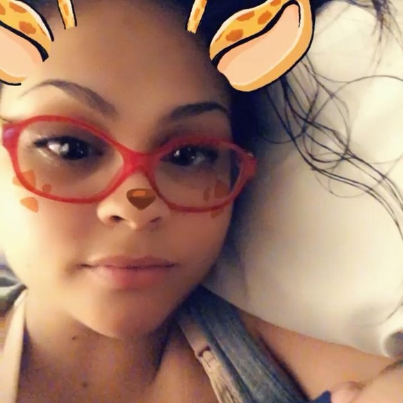 Profile Picture of Catherine Valadez (@cruzc1990) on Poshmark