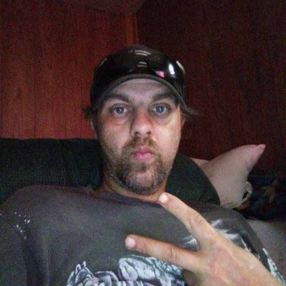 Profile Picture of David Scriber (@david3327) on Poshmark