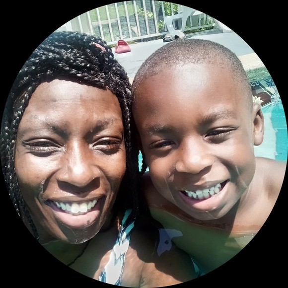 Profile Picture of Carletha Chukes (@carlethachukes) on Poshmark