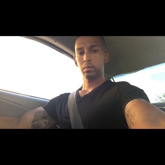 Profile Picture of Peter Lopez (@plopez239006) on Poshmark