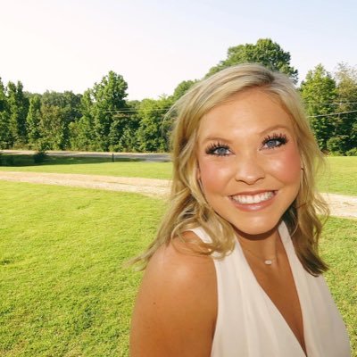 Profile Picture of Caroline Daniel (@Caroline9980) on Twitter