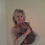 Profile Picture of Debbie Grant (@kittylovekuwait) on Instagram