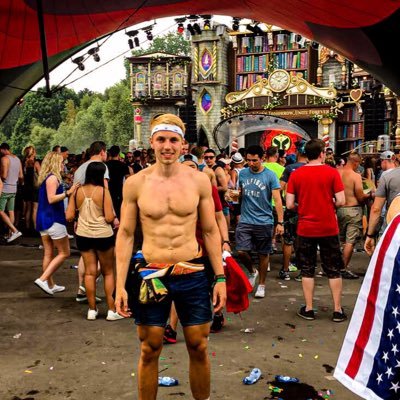 Profile Picture of Jamie Sutton (@jamiesutton94) on Twitter