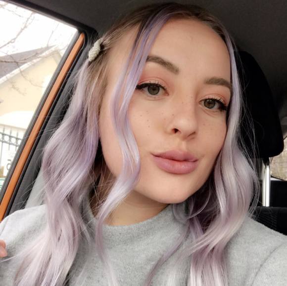 Profile Picture of Madison Blauer (@22madib) on Poshmark