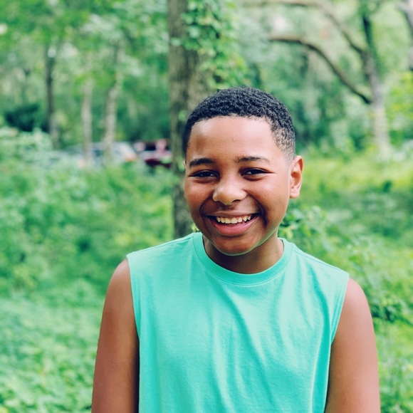 Profile Picture of Chris Matthew (@chrismatthew104) on Poshmark