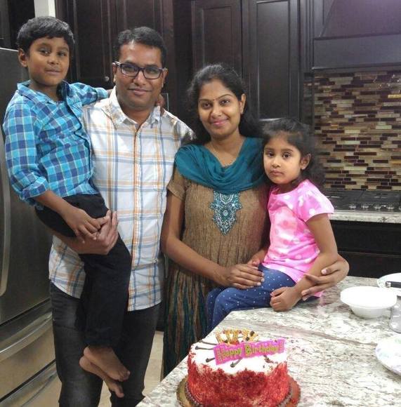 Profile Picture of Pushkarini Akula (@pushkariniakula) on Poshmark