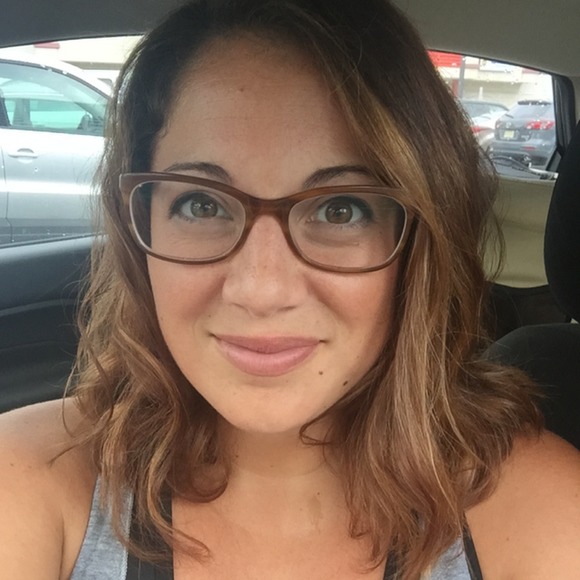 Julianna Rosato - Poshmark Profile Picture of Julianna Rosato (@jrosato25) on Poshmark