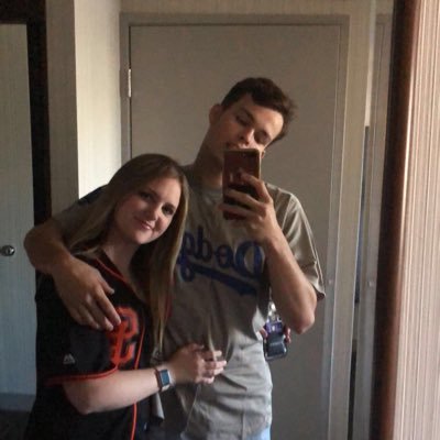 Profile Picture of Eli (@eli_james17) on Twitter